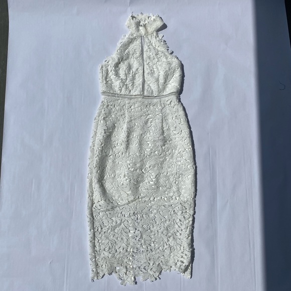Lulu’s White Lace Backless Dress- Small - Picture 2 of 7